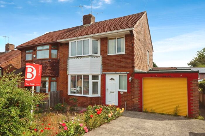 3 Bedroom Semi-Detached House For Sale In Goathland Road, Sheffield, South Yorkshire, S13