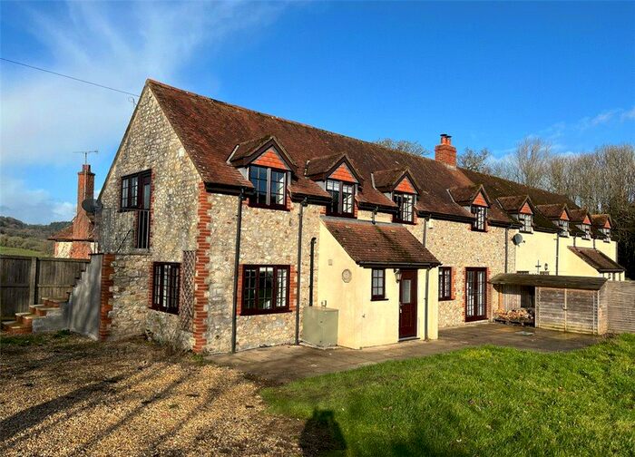 4 Bedroom Semi-Detached House To Rent In Rhode Barton, Lyme Regis, DT7