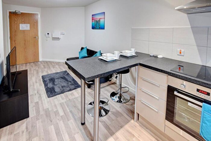 1 Bedroom Flat To Rent In Trinity Hall, Flat, LS6