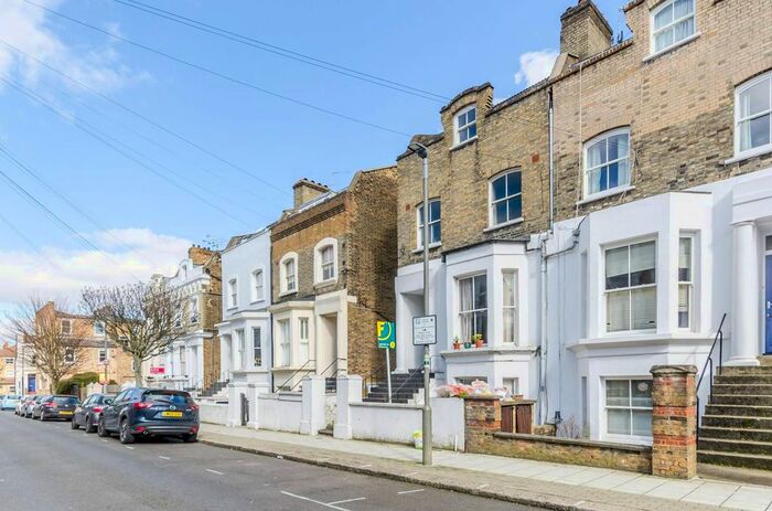 4 Bedroom Flat To Rent In Louvaine Road, St John's Hill, London, SW11