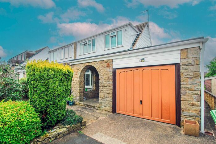 3 Bedroom Semi-Detached House For Sale In Denby Park Drive, Grange Moor, Wakefield, WF4