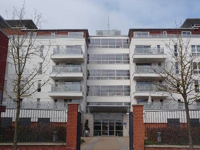 1 Bedroom Flat To Rent In Watkin Road, Leicester, LE2