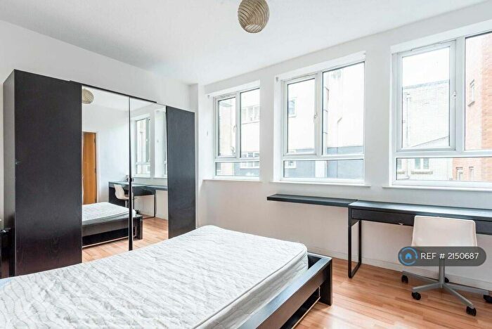 2 Bedroom Flat To Rent In St. Giles Court, Bristol, BS1