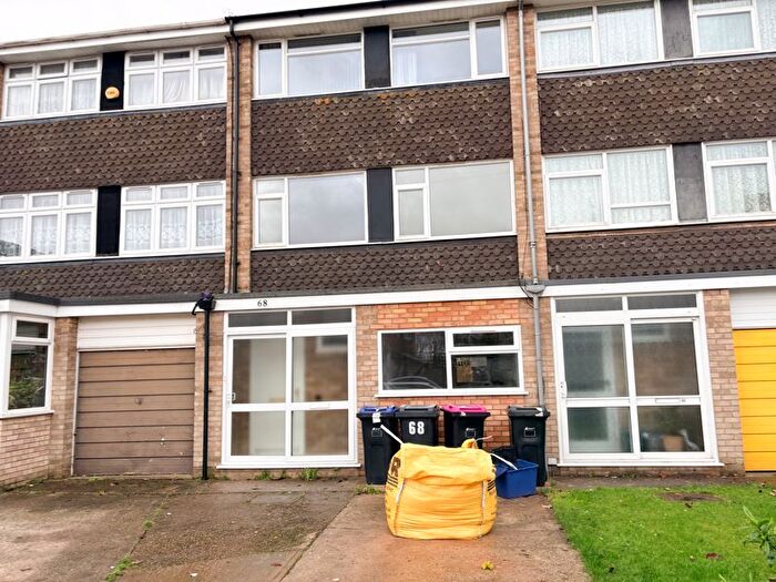 4 Bedroom Town House To Rent In Barnstaple Road, Southend-On-Sea, SS1