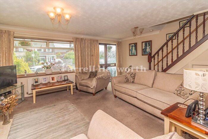 3 Bedroom Semi-Detached House For Sale In Stour Lodge, Fulwood, Preston, PR2