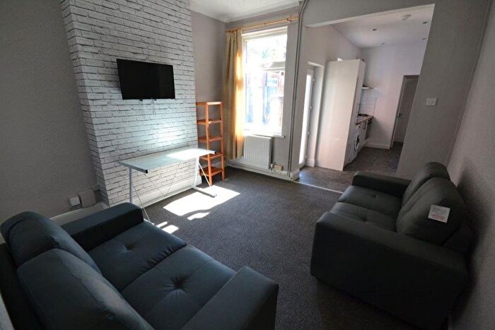 4 Bedroom Terraced House To Rent In Jarrom Street, Leicester, LE2