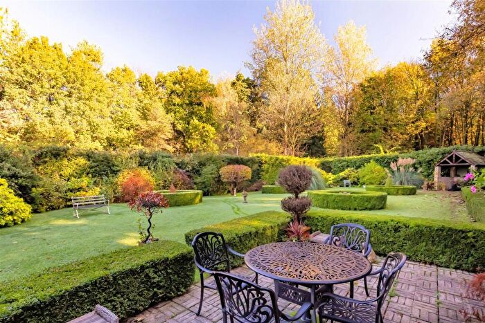 2 Bedroom Detached House For Sale In Copped Hall Estate, Upshire, CM16