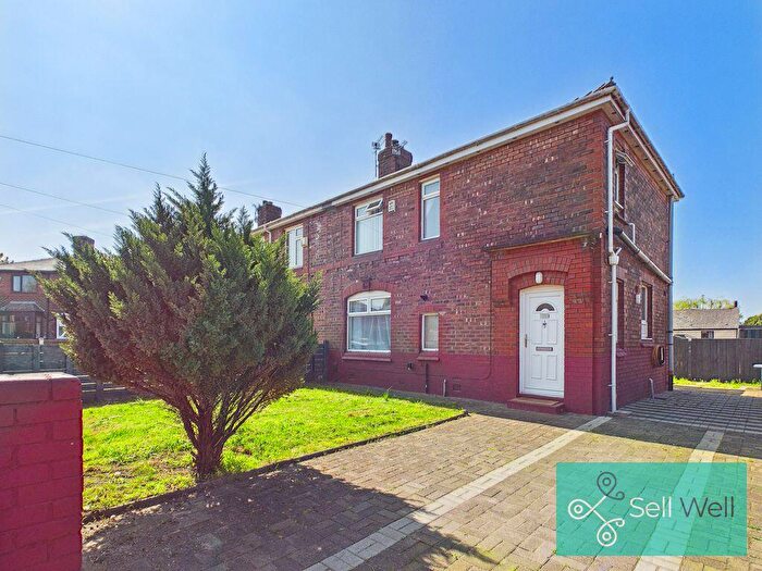 3 Bedroom End Of Terrace House For Sale In Peelwood Avenue, Little Hulton, Manchester, M38