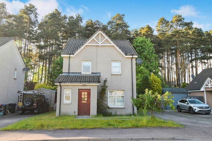 3 Bedroom Detached House For Sale In Chestnut Crescent, Banchory, AB31
