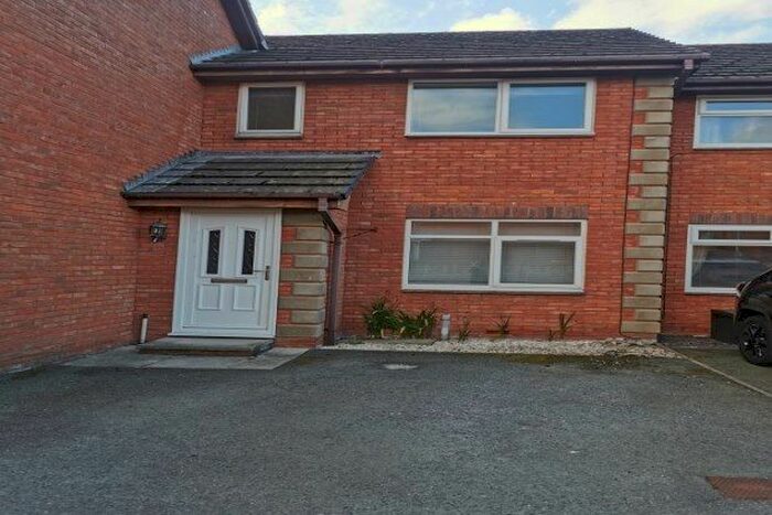 2 Bedroom Terraced House To Rent In Morris Close, Llandudno, LL30