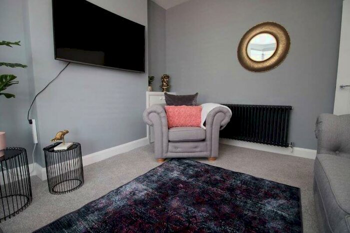 3 Bedroom Detached House To Rent In Wyndham Road, CF11