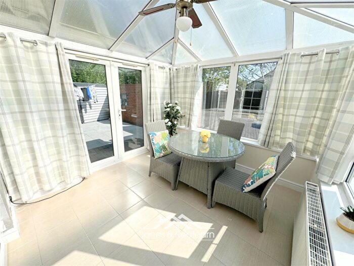 4 Bedroom Detached House For Sale In Gwellyn Avenue, Kinmel Bay, LL18