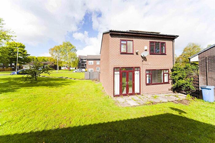 3 Bedroom Detached House For Sale In Oakerside Drive, Peterlee, SR8