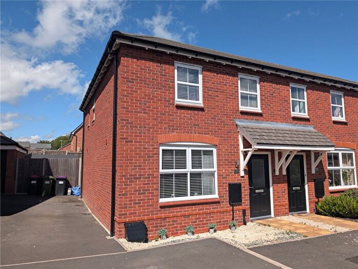 3 Bedroom End Terrace House For Sale In Jackson Drive, Doseley, Telford, Shropshire, TF4