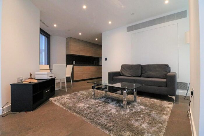 2 Bedroom Apartment To Rent In Chronicle Tower, B City Road, Islington, Old Street, London, EC1V