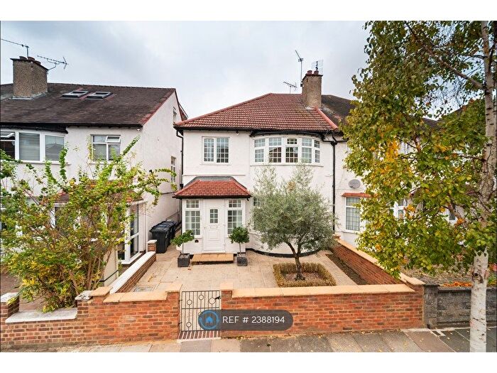 2 Bedroom Flat To Rent In Second Avenue, London, W3