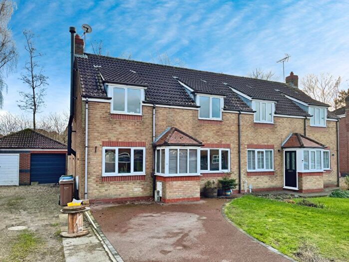 3 Bedroom Semi-Detached House For Sale In New Walk, Driffield, YO25