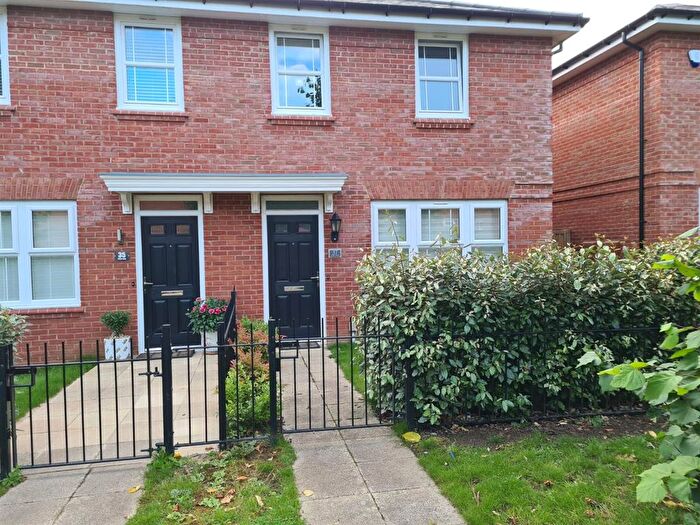 3 Bedroom Semi-Detached House To Rent In Lime Way, Shenley, Radlett, WD7