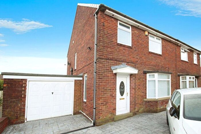 3 Bedroom Semi Detached House For Sale In Thirlmere Way, Newcastle Upon Tyne, Tyne And Wear, NE5