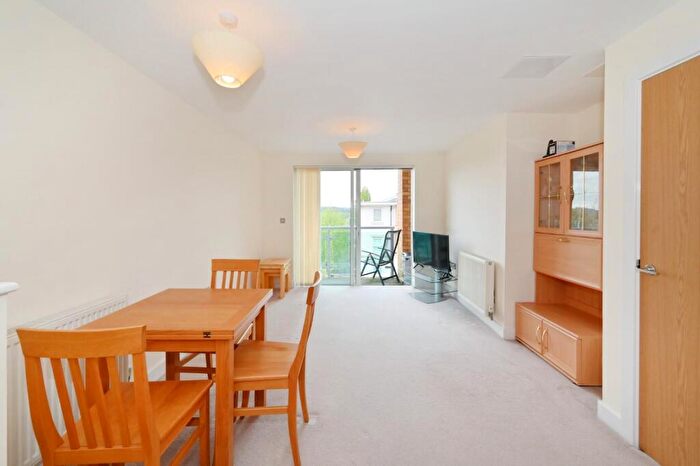 2 Bedroom Apartment To Rent In Highbury Drive, Leatherhead, KT22
