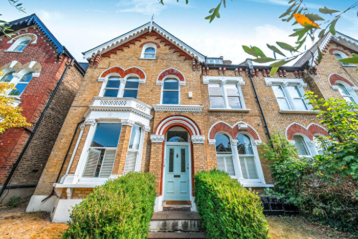 2 Bedroom Flat For Sale In Marmora Road, East Dulwich, London, SE22