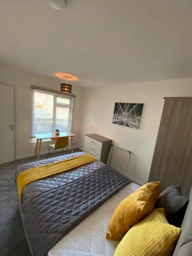 1 Bedroom Property To Rent In Desborough Avenue, High Wycombe, HP11