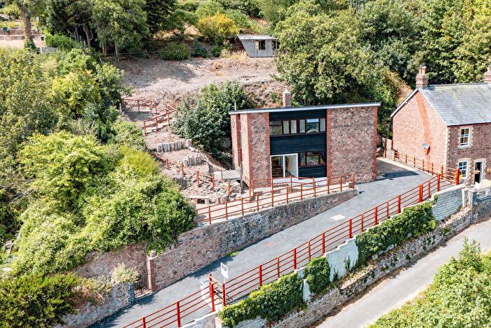 3 Bedroom Detached House For Sale In Wyche Road, Malvern, Worcestershire, WR14