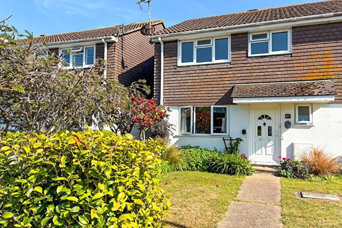 3 Bedroom End Of Terrace House For Sale In Beaumont Park, Littlehampton, West Sussex, BN17