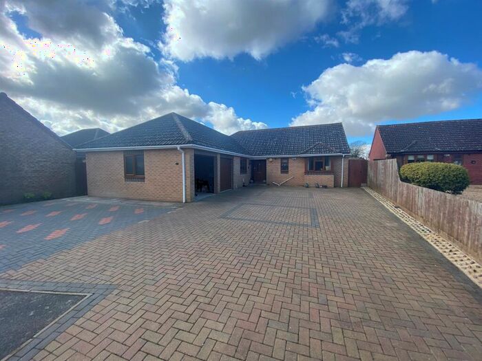 3 Bedroom Detached Bungalow For Sale In Anvil Close, Gedney Dyke, Spalding, PE12