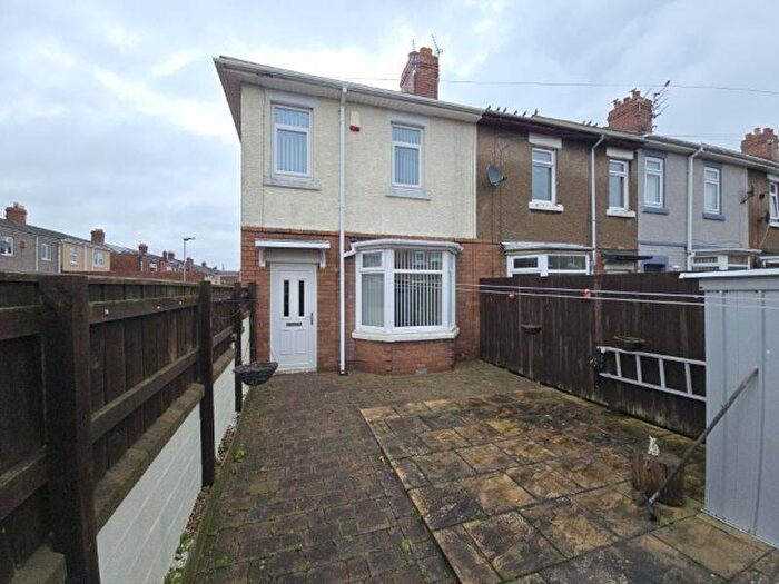 3 Bedroom End Of Terrace House For Sale In Cavendish Gardens, Ashington, NE63