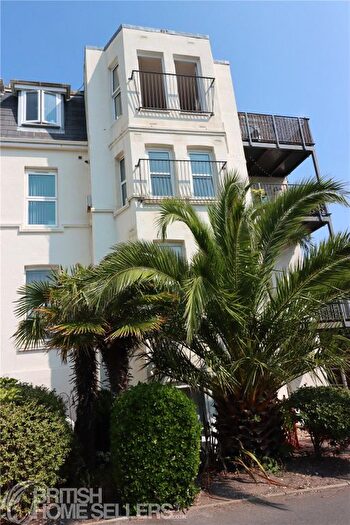 1 Bedroom Flat For Sale In Owls Road, Bournemouth, Dorset, BH5