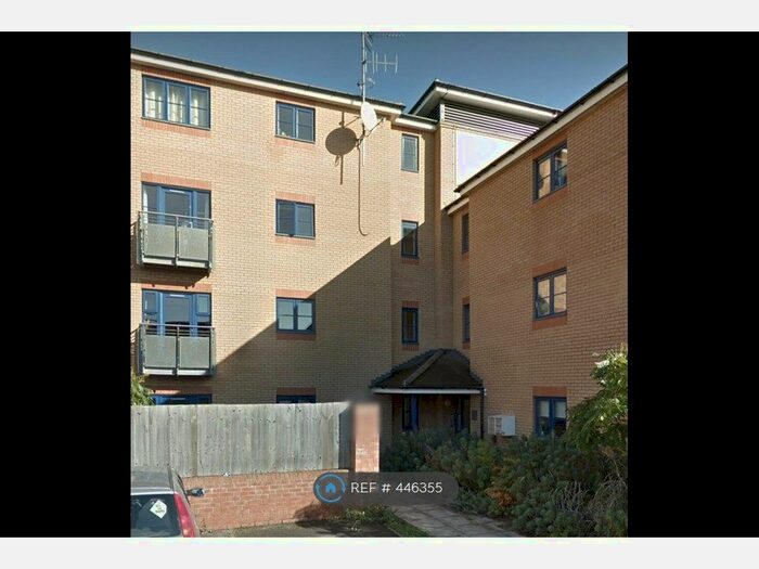 2 Bedroom Flat To Rent In West Cotton Close, Northampton, NN4