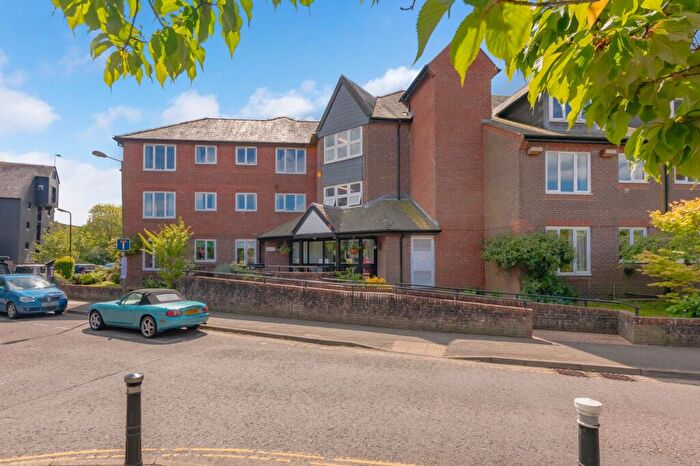 1 Bedroom Flat For Sale In Court Road, Greyfriars Court Court Road, BN7