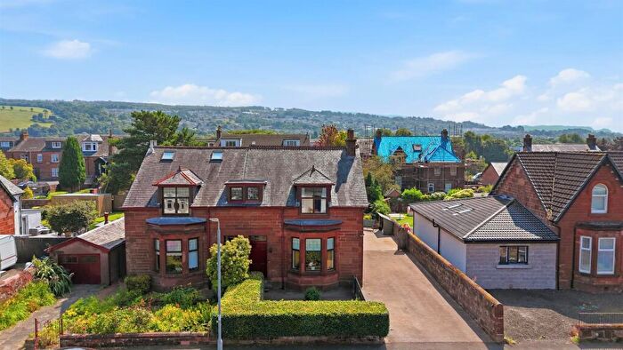 4 Bedroom Semi-Detached House For Sale In Craigie-vale, Queen Street, Alexandria, G83