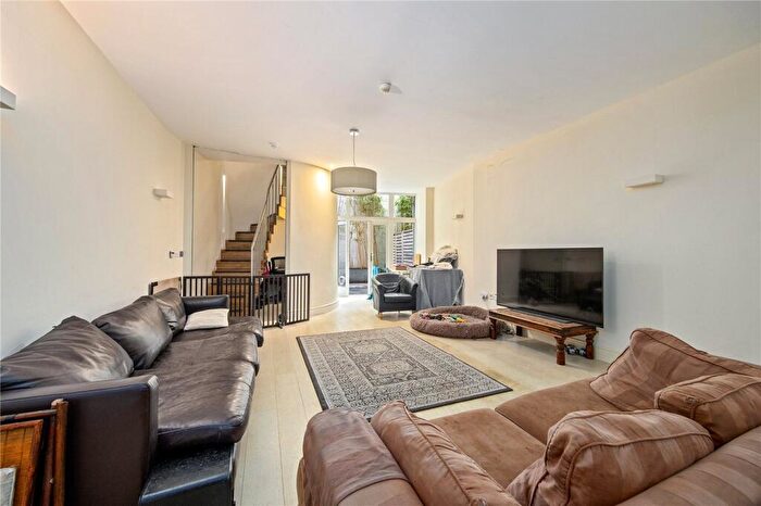 4 Bedroom Terraced House To Rent In Colston Road, East Sheen, SW14