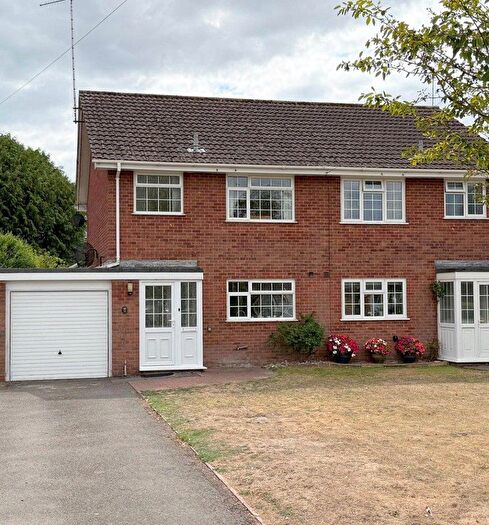 3 Bedroom Semi-Detached House For Sale In Downton, Salisbury, SP5