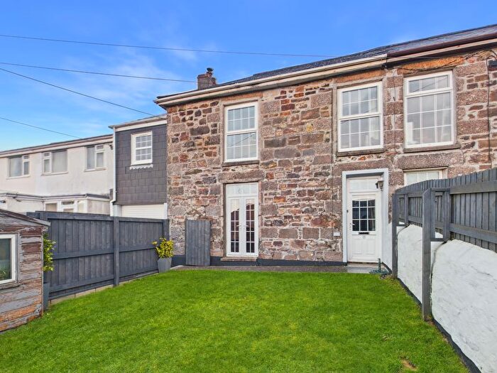 5 Bedroom Semi Detached House For Sale In Tuckingmill, Camborne, TR14