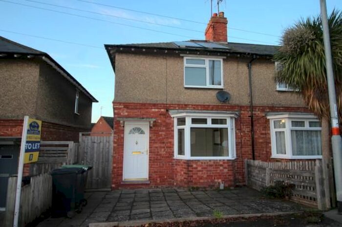 3 Bedroom End Of Terrace House To Rent In Irchester Road, Rushden NN10