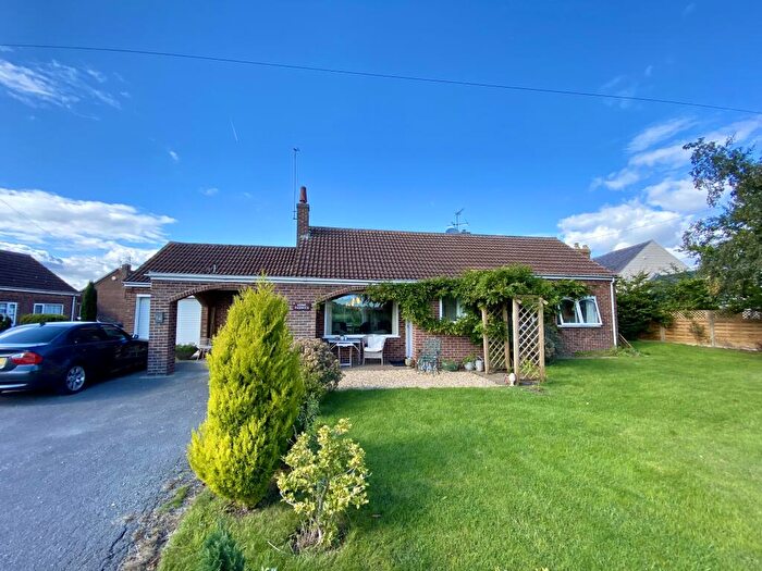 4 Bedroom Bungalow To Rent In Dickmans Lane, Harby, LE14
