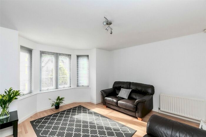 2 Bedroom Flat To Rent In Fonthill Avenue, City Centre, Aberdeen, AB11