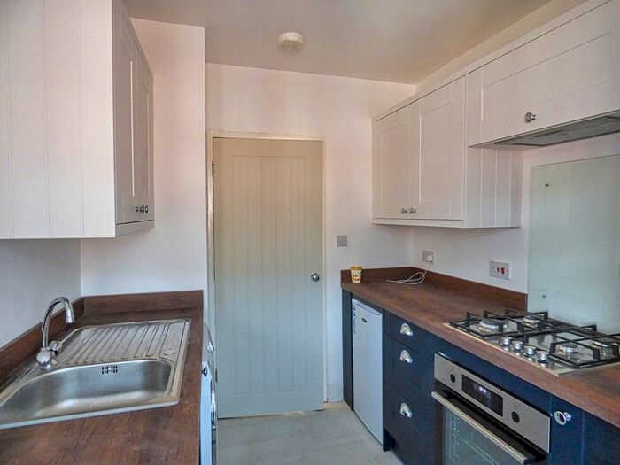 3 Bedroom Flat To Rent In Swindon Close, Manchester, M18