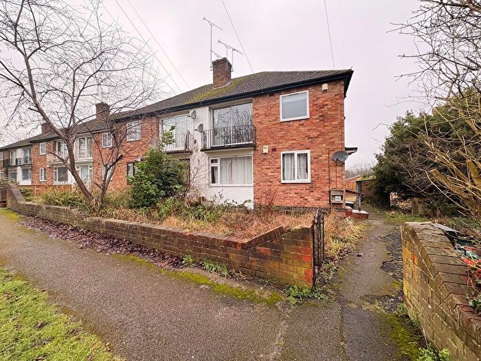 2 Bedroom Maisonette To Rent In Sunnybank Avenue, Stonehouse Estate, Coventry, CV3