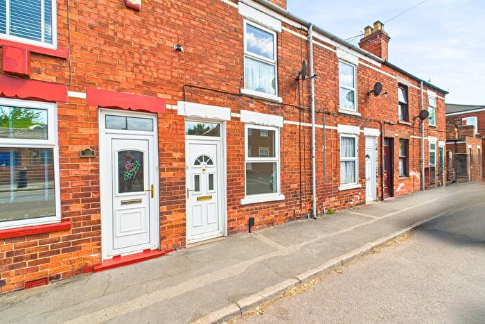 3 Bedroom Terraced House For Sale In Dam Road, Barton-upon-Humber, North Lincolnshire, DN18