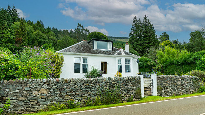 3 Bedroom Detached House For Sale In Shore Road, Kilmun, Argyll And Bute, PA23