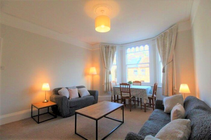 2 Bedroom Flat To Rent In Birkbeck Road, London, N12