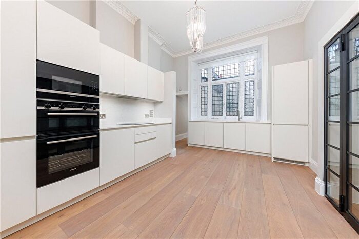 1 Bedroom Flat To Rent In Montagu Place, Marylebone, London, W1H