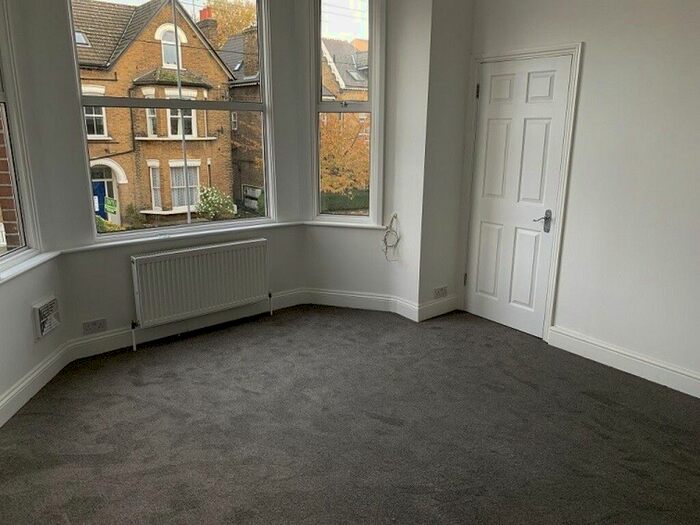 2 Bedroom Flat To Rent In Longley Road, London, SW17