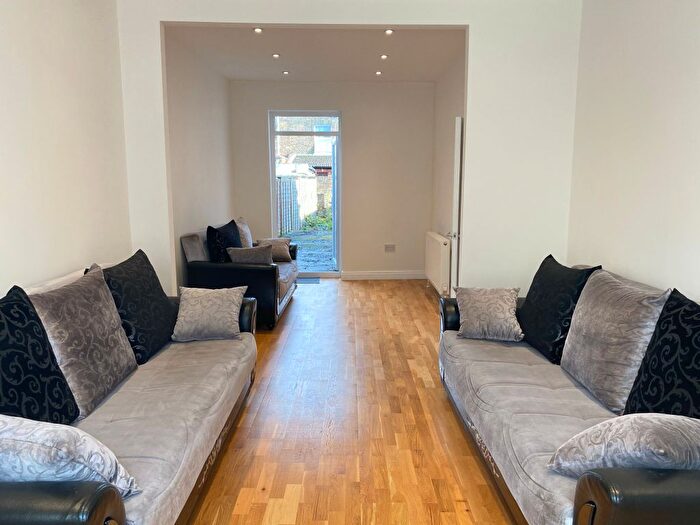 5 Bedroom Terraced House To Rent In Harringay Road, London, N15