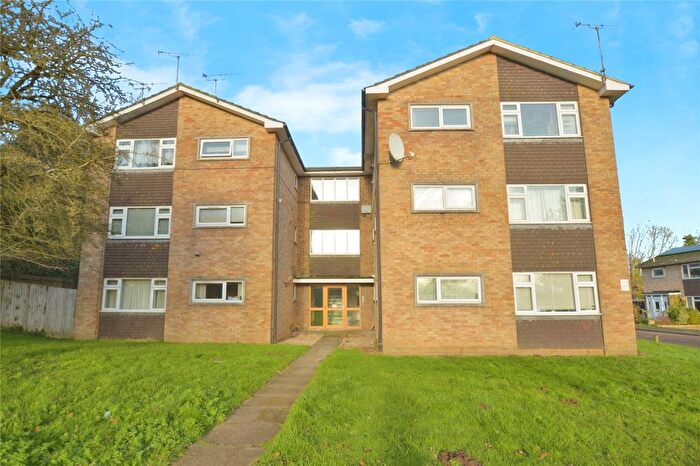 2 Bedroom Flat For Sale In Bybrook Court, Ashford, Kent, TN24