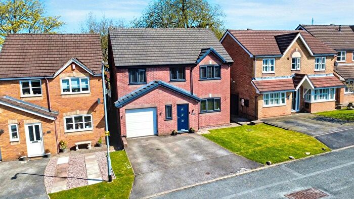 4 Bedroom Detached House For Sale In Milltown Way, Leek, Staffordshire, ST13